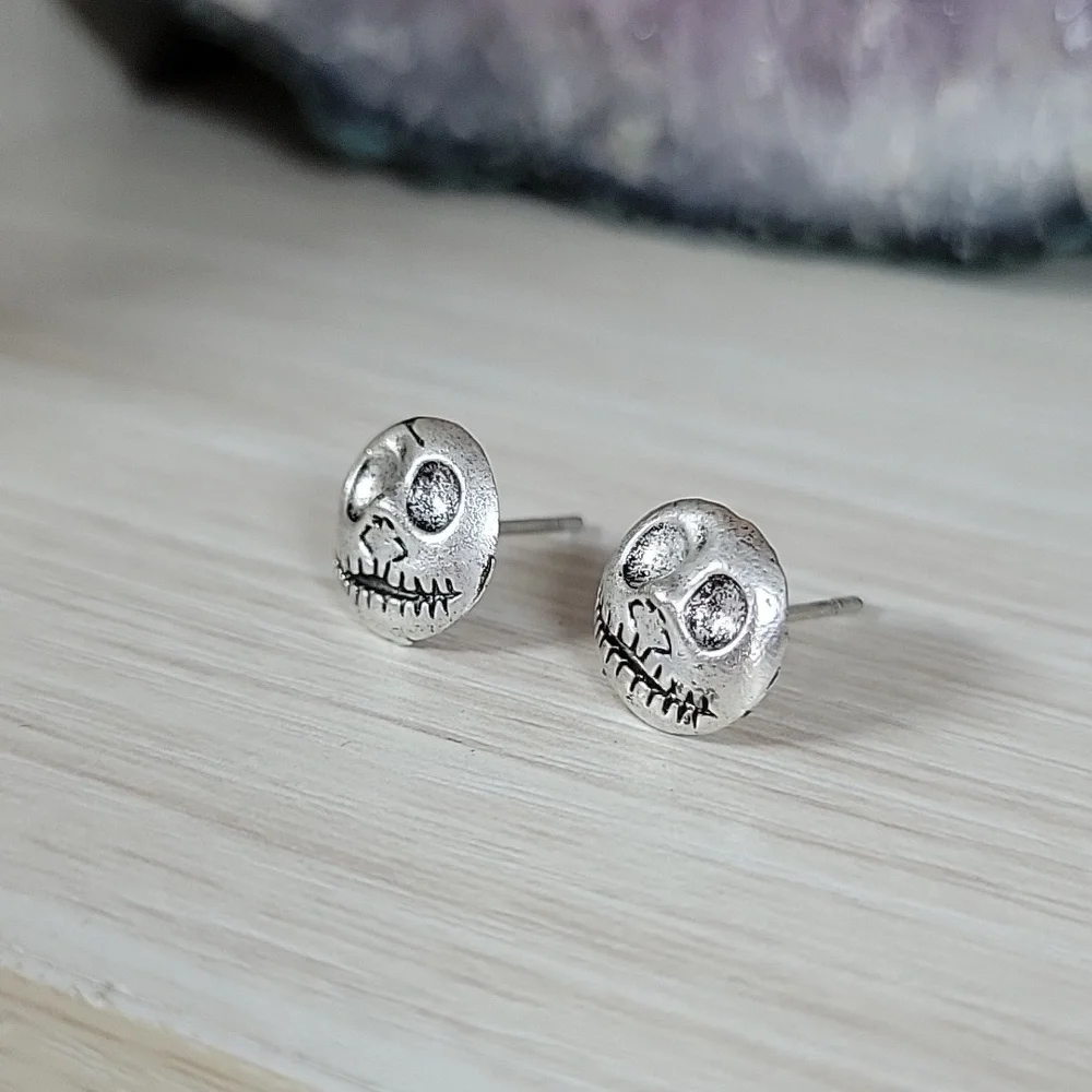 Jack Skellington Goth Stud Earrings - Picture 3 of 7